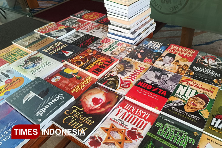 Perpustakaan-Universitas-Negeri-Malang-menggelar-Creative-Book-Fair-2.jpg