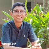 Kisah Immanuel Ustradi Osijo, dari Supir Bus ke Bos Travel dan Dosen