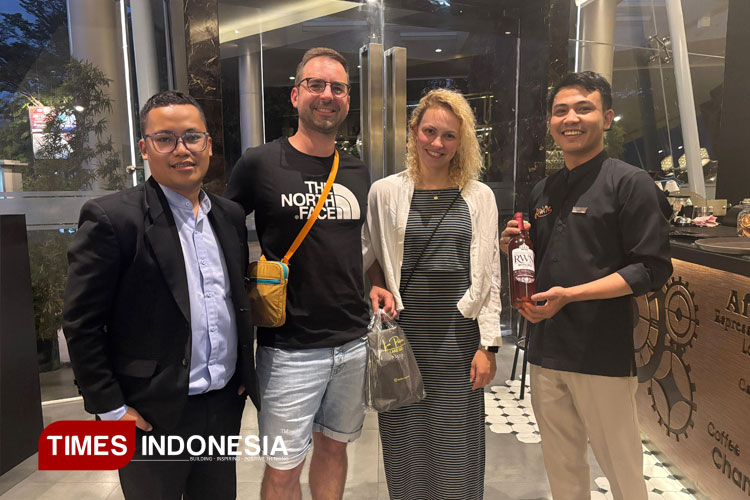 Wisatawan-asal-Jerman-Steve-kepincut-RWN.jpg