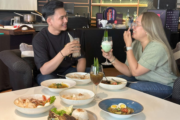 Menikmati Sentuhan Lokal dalam Setiap Gigitan di ARTOTEL TS Suites Surabaya