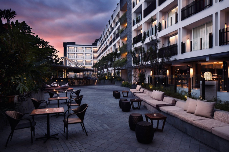 Stay, Dine, and Relax: Liburan Sempurna di Fairfield by Marriott Bali Legian