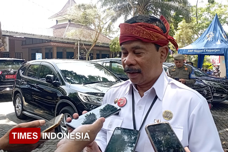 KepalaDinas-Pendidikan-Kabupaten-Malang-Suwadji.jpg
