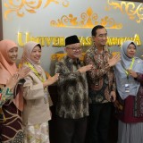 Mendikdasmen Tekankan Peran Budaya di Tengah AI pada Konferensi TEFLIN 2025 di UB