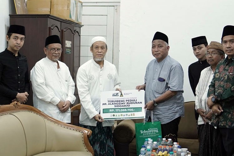 Pesantren Tebuireng Salurkan Bantuan untuk Ponpes Al Khoziny Sidoarjo