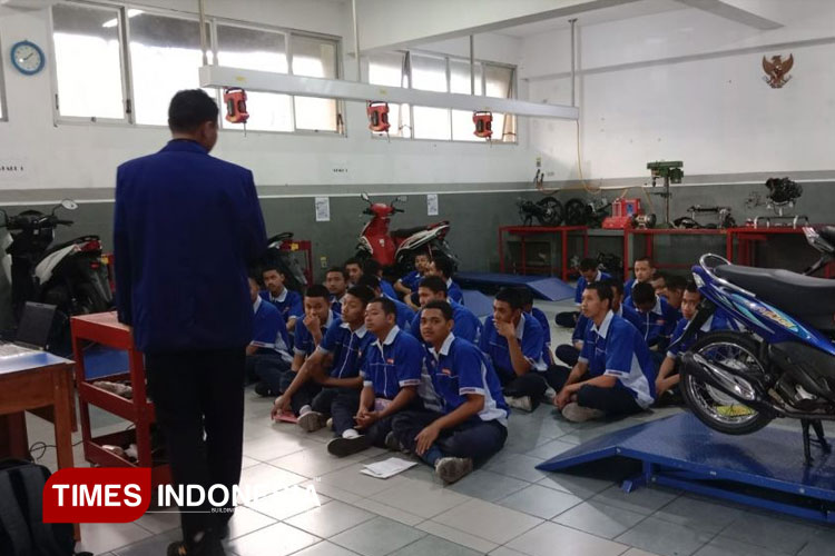 SMK-PGRI-3-Kota-Malang.jpg