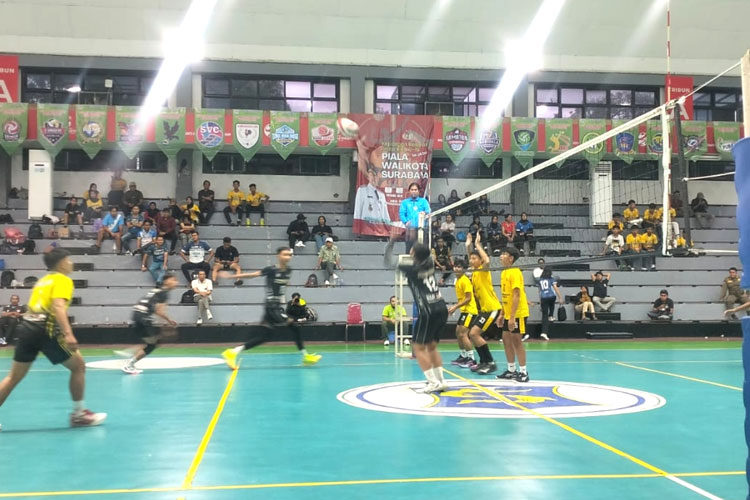 Tim Voli Sidoarjo Sapu Bersih Kejuaraan Voli Antar Klub U-19 Piala Wali Kota Surabaya