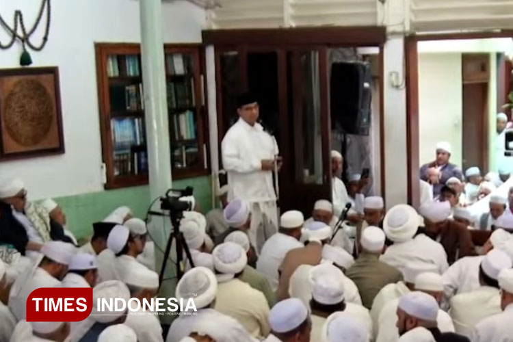 Anies Baswedan Bacakan Puisi Cinta di Haul Habib Ali Solo: Cahaya Itu Tak Pernah Redup
