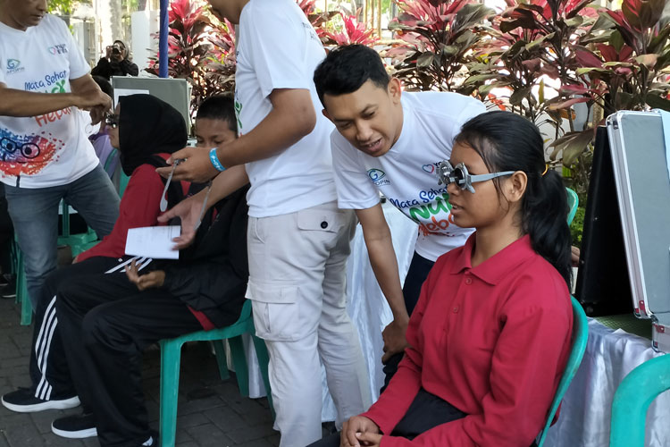 pemeriksaan-mata-gratis-Kota-Malang-2.jpg