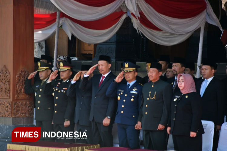 upacara-peringatan-Hari-Jadi-Jatim-2.jpg