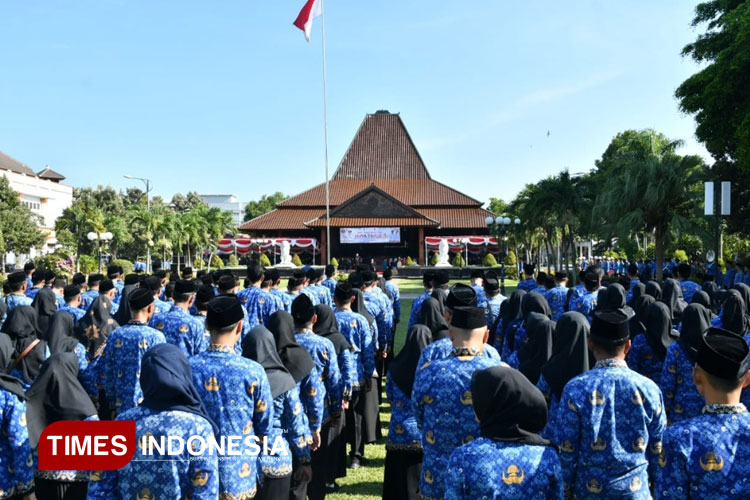 upacara-peringatan-Hari-Jadi-Jatim-3.jpg