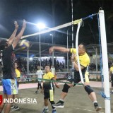 Smash Udara Kapolresta Banyuwangi, Meriahkan Turnamen Bola Voli APPM Hebat Cup 2025