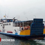 Harapan Masyarakat Raas Dapat Kelayakan Kapal Feri Tak Sejalan dengan Pemerintah