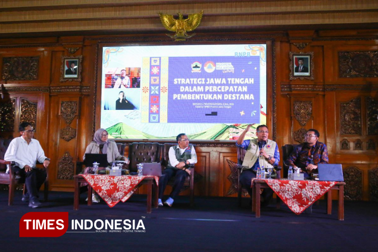 Diskusi terbuka penguatan Destana di Indonesia dalam Peringatan Bulan PRB di Rumah Rakyat, Kota Mojokerto. (Foto: Theo/TIMES Indonesia)�