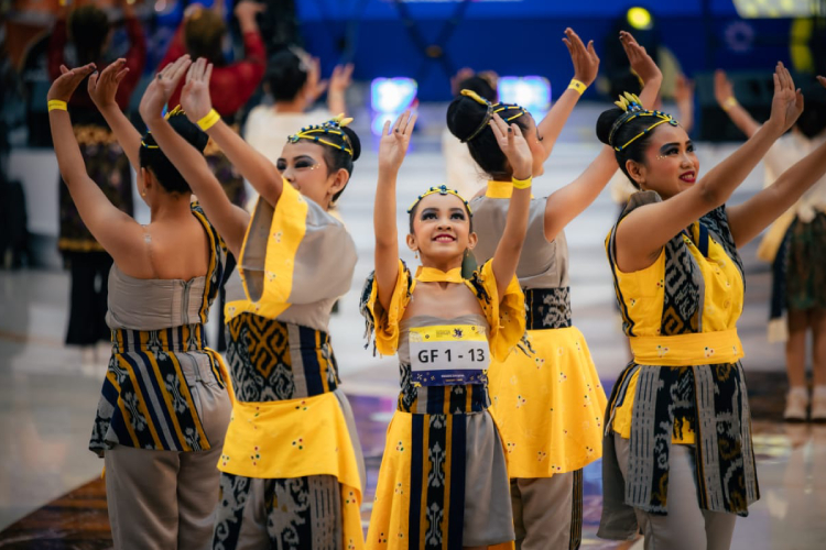 Sanggar tari Gito Maron Surabaya juara 1 di Indonesia Menari 2025 di Surabaya. (Foto: Indonesia Kaya for TIMES Indonesia)