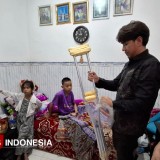 Kehilangan Satu Kaki Tak Padamkan Semangat Rossy Mengejar Ilmu dan Mimpi