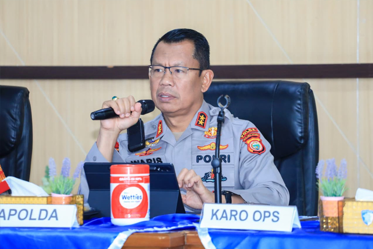 Kapolda Maluku Utara Irjen Pol. Drs. Waris Agono, M.Si, memimpin rapat internal berfokus pada penyusunan strategi pengamanan yang komprehensif, tidak hanya untuk kunjungan Wapres. ( Foto: Polda Malut for TIMES Indonesia)