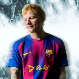 Ed Sheeran Collabs Bareng Barcelona, Pasang Logo Album Play di Jersey