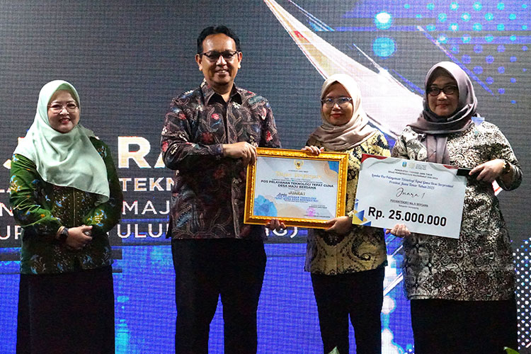 Juara-1-PosyantekDes.jpg