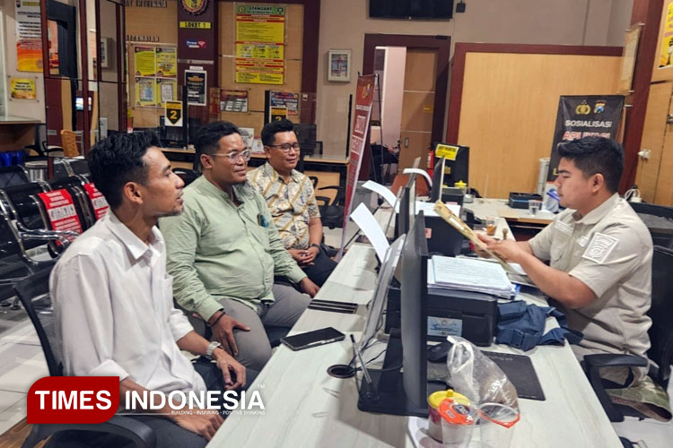 Jaga Marwah Pesantren, IKA PMII Lamongan Laporkan Tayangan Trans 7 ke Polres