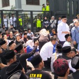 Kiai dan Santri Malang Awali Demo di Gedung DPRD, Desak Cabut Izin Siar Trans7