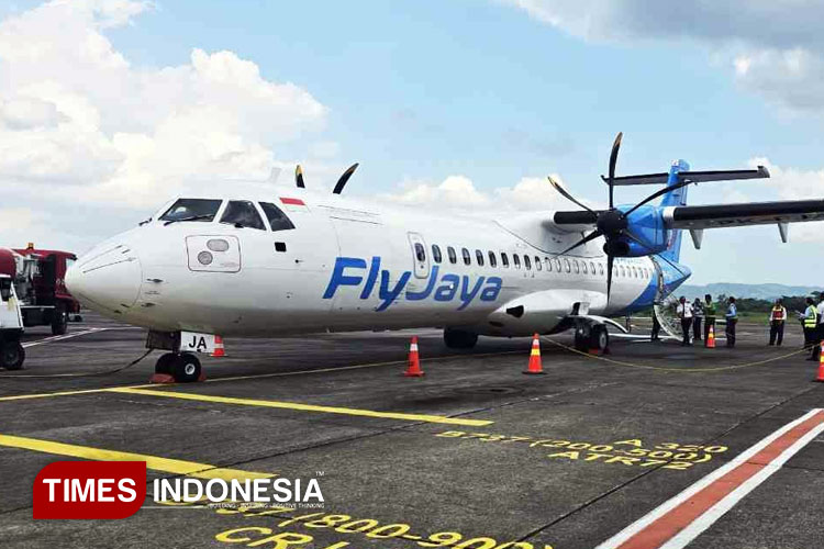 Pesawat Fly Jaya di bandara Notohadinegoro Jember. (Foto : M. Abdul Basid / TIMES Indonesia)