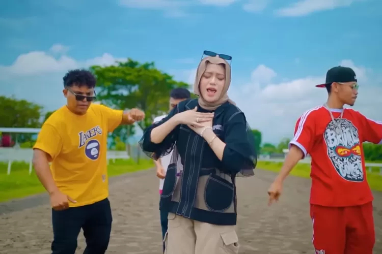 Tembus 240 Juta Views di YouTube Tabola Bale jadi Lagu Paling Fenomenal 2025