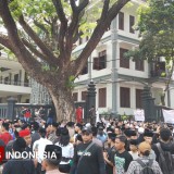 Ratusan Santri Demo di Balai Kota Malang, Tuntut Pembekuan Stasiun TV Lecehkan Ponpes