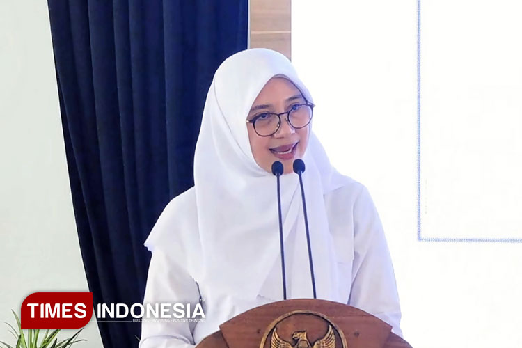 Ipuk Fiestiandani Tegaskan Camat Banyuwangi Harus Siaga Dua Jam, Nomor WhatsApp Jadi Call Center Publik