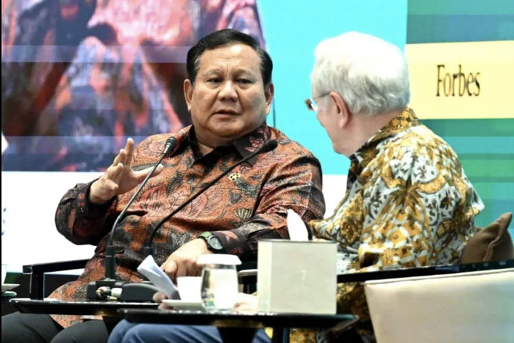 Presiden RI Prabowo Subianto menjadi pembicara dalam agenda Forbes CEO Conference 2025 di Jakarta, Rabu (15/10/2025). (FOTO: ANTARA/HO-Sekretariat Presiden)