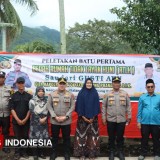 Kapolres Solok Letakkan Batu Pertama Program Bedah Rumah Tidak Layak Huni di Nagari Koto Hilalang