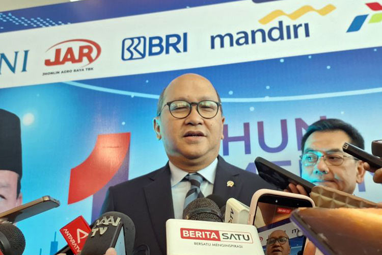 Chief Executive Officer (CEO) Danantara Indonesia Rosan Roeslani seusai acara bertajuk 1 Tahun Pemerintahan Prabowo Gibran