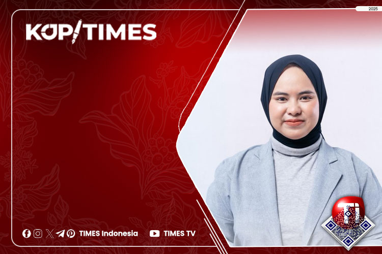 Azizah Zamzam, Ketua Yayasan Duta Pancasila.