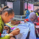 Angkat Motif Wader Kesit, Ratusan Pelajar Ikuti Lomba Mencanting di Banyuwangi Batik Festival 2025