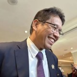 Murka Oknum Bea Cukai Nongkrong di Starbucks, Purbaya: Saya Pecat, Saya Persulit Hidupnya