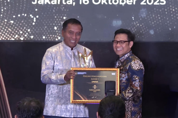 Gerakan Pemberdayaan Unesa Raih Juara Mandaya Awards 2025 dari Kemenko PM RI