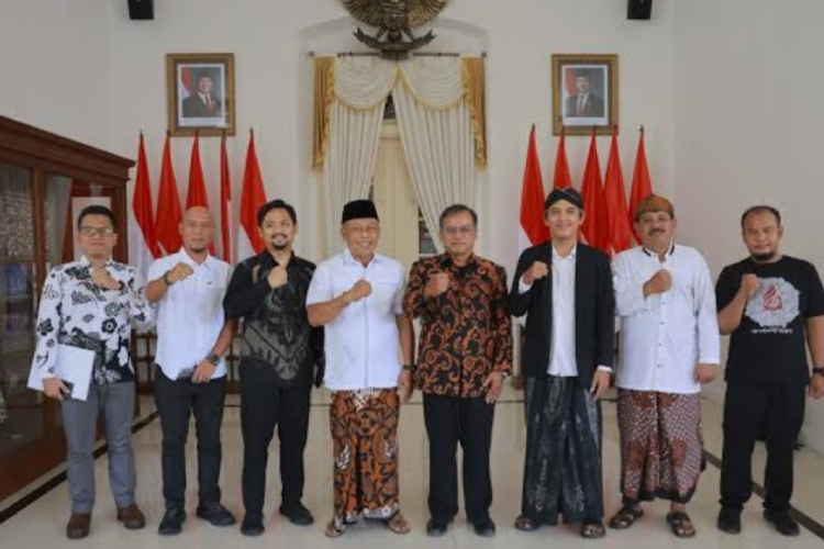 Stafsus-Wapres-Suwardi-b.jpg