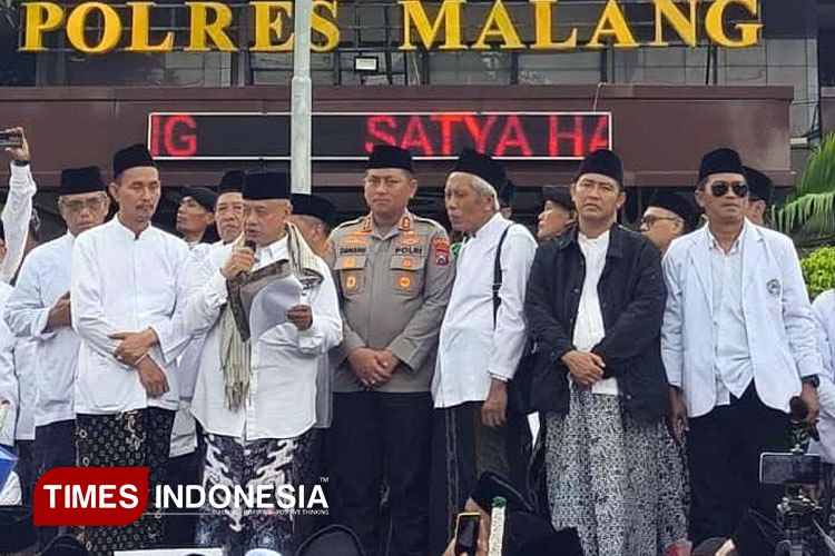 Aksi Jumat Putih Kader NU Kabupaten Malang, Istighatsah dan Sampaikan Tuntutan TRANS7