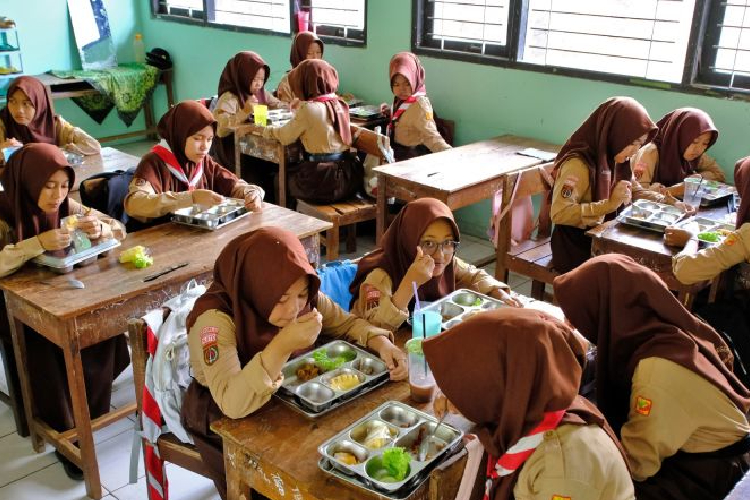 Prabowo: Mayoritas dari 112 Negara Adopsi Program MBG Indonesia