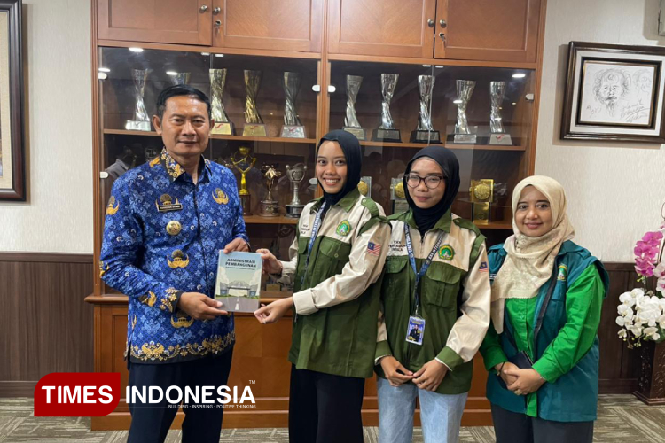 Mahasiswa-Unisla-KKN-di-Malaysia-b.jpg