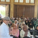 Bina Pola Asuh Orang Tua, Mahdi Anggota DPRD Jatim Dorong Wujudkan Prestasi Anak