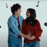 Charlie Puth Umumkan Kehamilan Istri dengan Cara Unik