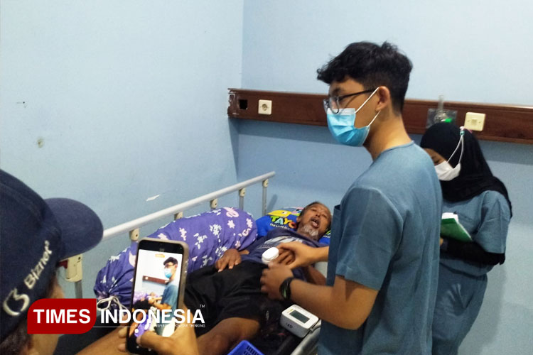 Kisah Haru Mang Engkus Tumaritis saat Disiapkan Perawatan Intensif di RSBP Kota Banjar