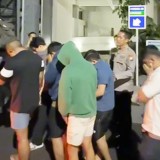 Berawal dari Laporan Warga, Polrestabes Surabaya Amankan 34 Pria dalam Pesta Sesama Jenis