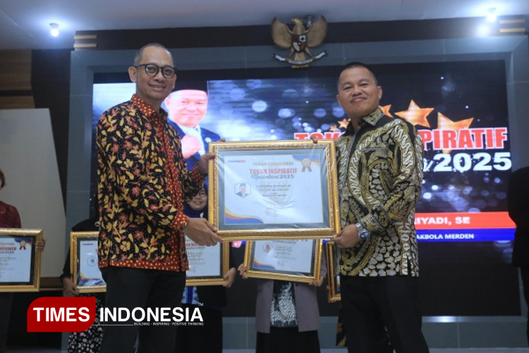 Dua Warga Banjarnegara Raih Penghargaan Tokoh Inspiratif Nusantara 2025 ‎