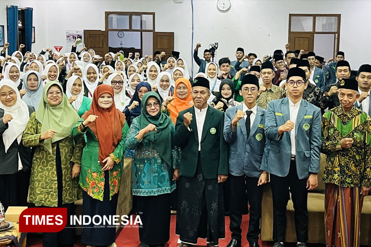 Bupati Magetan Nanik Endang Rusminiarti saat menghadiri kegiatan Konfercap IPNU dan IPPNU Magetan. (FOTO: Aditya Candra/TIMES Indonesia)