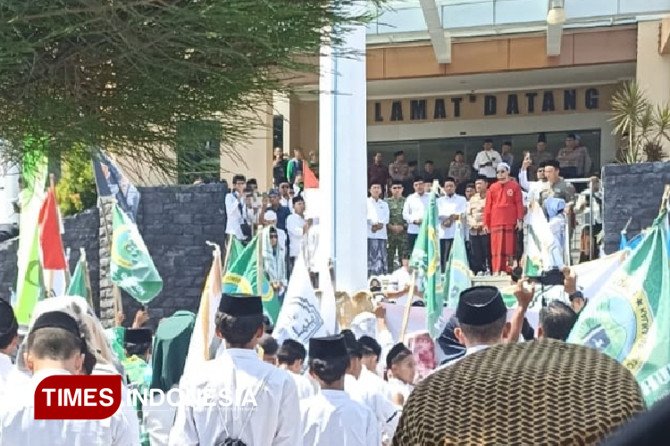 simpatisan-pondok-pesantren-se-Kabupaten-dan-Kota-Probolinggo-B.jpg