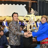 Ibas Ajak Masyarakat Lestarikan Seni Wayang Kulit di Monumen Jenderal Soedirman Pacitan