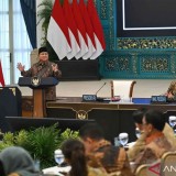 Prabowo Luncurkan Program Layar Digital 75 Inci untuk Sekolah di Seluruh Indonesia