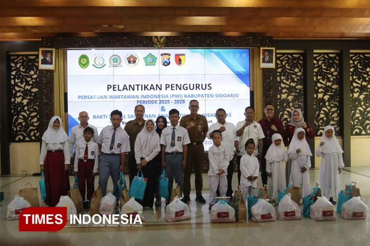 Prosesi-Pelantikan-PWI-Sidoarjo-Periode-2025-2028-va.jpg