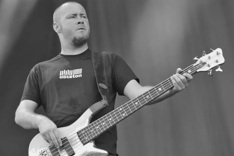 Sam Rivers Sang Pembetot Bas Tutup Usia, Limp Bizkit Berduka